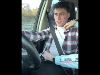 Risky Car Blowjob in Traffic